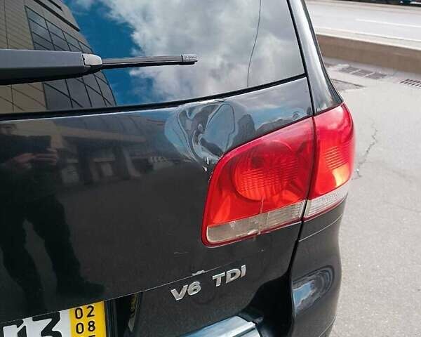 Чорний Фольксваген Туарег, об'ємом двигуна 2.97 л та пробігом 299 тис. км за 6000 $, фото 6 на Automoto.ua