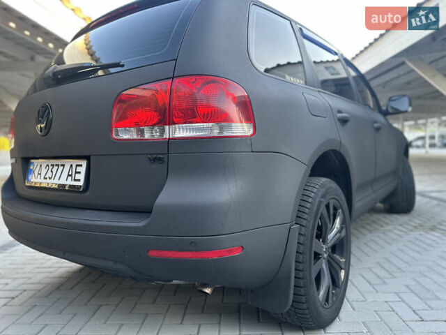 Чорний Фольксваген Туарег, об'ємом двигуна 3.2 л та пробігом 520 тис. км за 7600 $, фото 16 на Automoto.ua