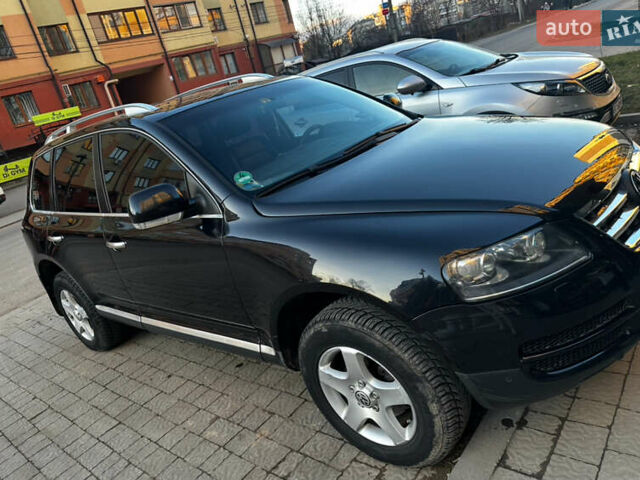 Черный Фольксваген Туарег, объемом двигателя 2.46 л и пробегом 325 тыс. км за 8700 $, фото 3 на Automoto.ua