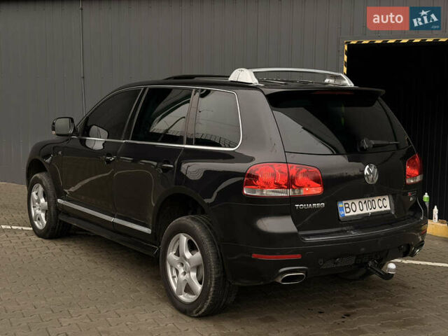 Черный Фольксваген Туарег, объемом двигателя 4.9 л и пробегом 340 тыс. км за 6900 $, фото 77 на Automoto.ua