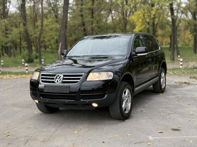 Черный Фольксваген Туарег, объемом двигателя 2.5 л и пробегом 285 тыс. км за 6250 $, фото 1 на Automoto.ua