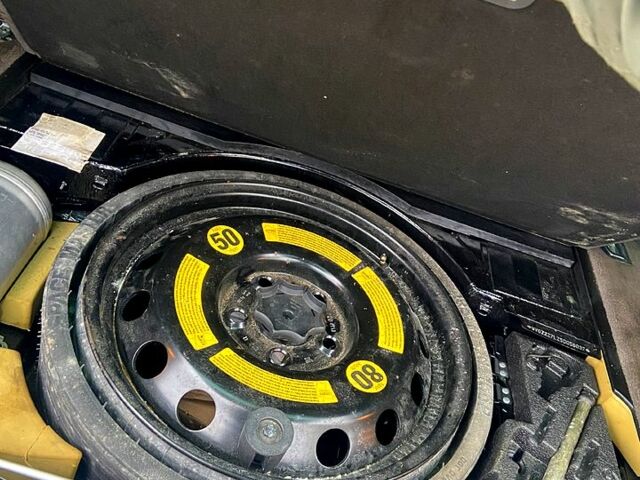 Чорний Фольксваген Туарег, об'ємом двигуна 2.5 л та пробігом 0 тис. км за 5000 $, фото 12 на Automoto.ua