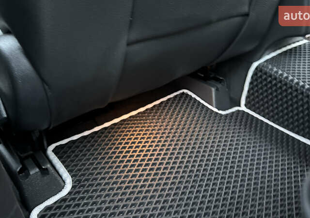 Чорний Фольксваген Туарег, об'ємом двигуна 2.5 л та пробігом 176 тис. км за 9950 $, фото 15 на Automoto.ua