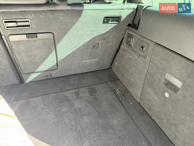 Черный Фольксваген Туарег, объемом двигателя 3 л и пробегом 340 тыс. км за 7500 $, фото 19 на Automoto.ua