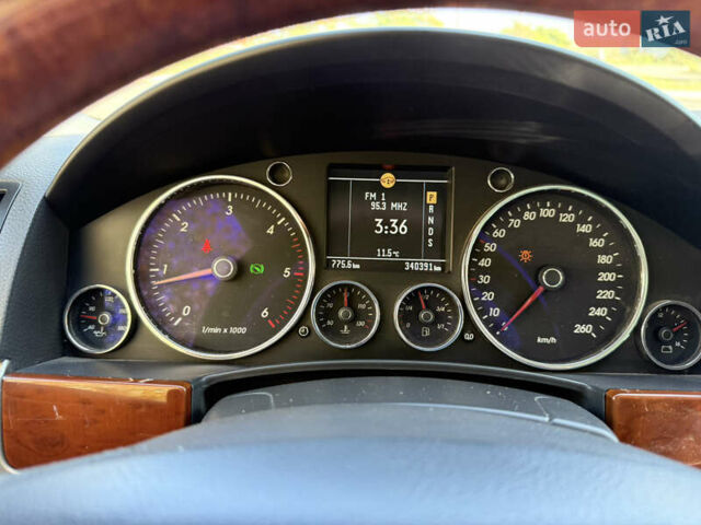 Черный Фольксваген Туарег, объемом двигателя 3 л и пробегом 340 тыс. км за 7500 $, фото 32 на Automoto.ua