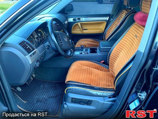 Черный Фольксваген Туарег, объемом двигателя 3 л и пробегом 340 тыс. км за 10800 $, фото 7 на Automoto.ua