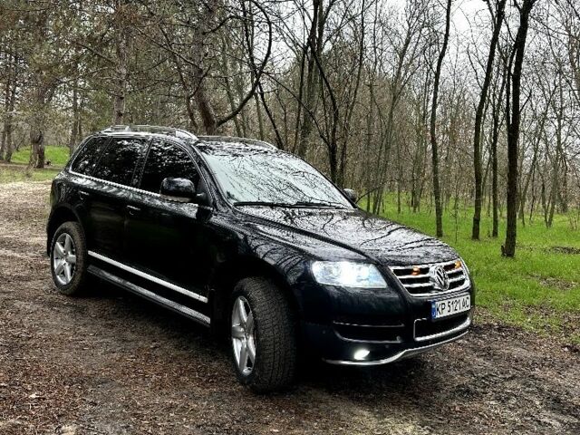 Черный Фольксваген Туарег, объемом двигателя 3 л и пробегом 337 тыс. км за 11000 $, фото 8 на Automoto.ua