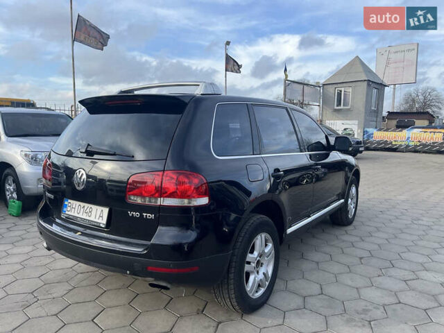 Черный Фольксваген Туарег, объемом двигателя 4.92 л и пробегом 350 тыс. км за 6500 $, фото 3 на Automoto.ua