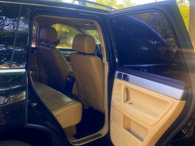 Черный Фольксваген Туарег, объемом двигателя 3 л и пробегом 380 тыс. км за 8200 $, фото 9 на Automoto.ua