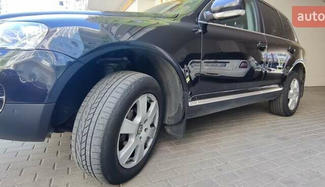 Чорний Фольксваген Туарег, об'ємом двигуна 3 л та пробігом 365 тис. км за 10700 $, фото 3 на Automoto.ua