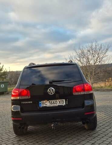 Черный Фольксваген Туарег, объемом двигателя 2.97 л и пробегом 343 тыс. км за 10000 $, фото 6 на Automoto.ua