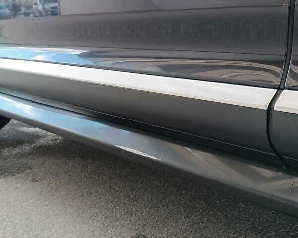 Чорний Фольксваген Туарег, об'ємом двигуна 2.97 л та пробігом 299 тис. км за 6000 $, фото 7 на Automoto.ua