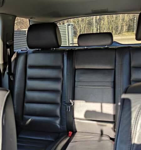 Чорний Фольксваген Туарег, об'ємом двигуна 3 л та пробігом 365 тис. км за 10700 $, фото 15 на Automoto.ua