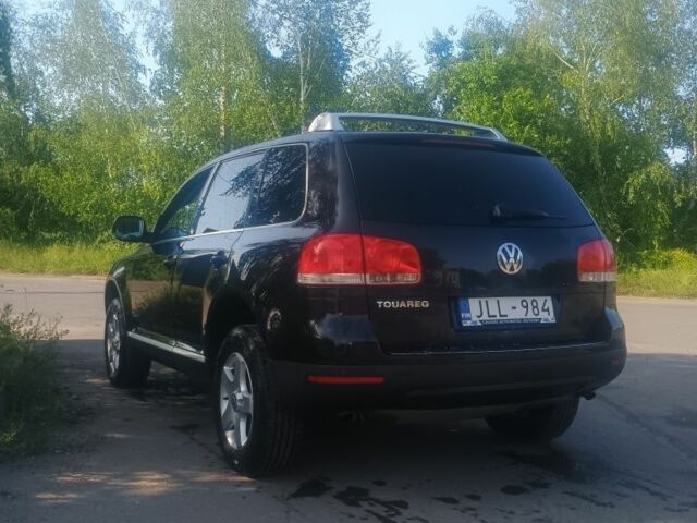 Черный Фольксваген Туарег, объемом двигателя 2.5 л и пробегом 271 тыс. км за 6000 $, фото 1 на Automoto.ua