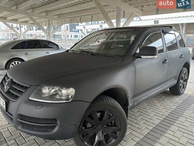 Чорний Фольксваген Туарег, об'ємом двигуна 3.2 л та пробігом 520 тис. км за 7600 $, фото 2 на Automoto.ua