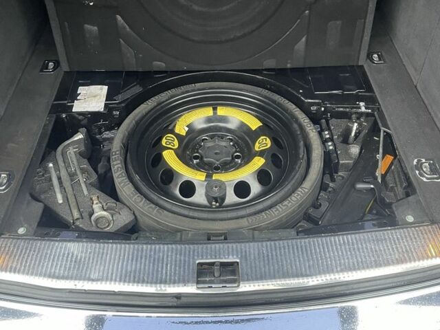 Чорний Фольксваген Туарег, об'ємом двигуна 2.5 л та пробігом 351 тис. км за 10000 $, фото 15 на Automoto.ua