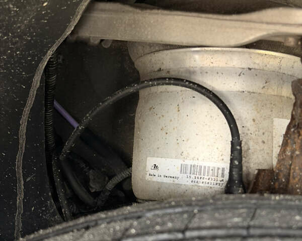 Черный Фольксваген Туарег, объемом двигателя 4.9 л и пробегом 340 тыс. км за 6900 $, фото 22 на Automoto.ua