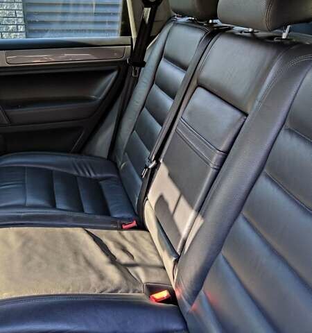 Чорний Фольксваген Туарег, об'ємом двигуна 3 л та пробігом 365 тис. км за 10700 $, фото 13 на Automoto.ua