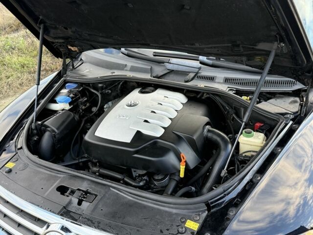 Черный Фольксваген Туарег, объемом двигателя 2.5 л и пробегом 232 тыс. км за 5750 $, фото 11 на Automoto.ua