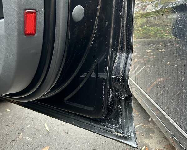 Черный Фольксваген Туарег, объемом двигателя 3 л и пробегом 330 тыс. км за 6800 $, фото 8 на Automoto.ua