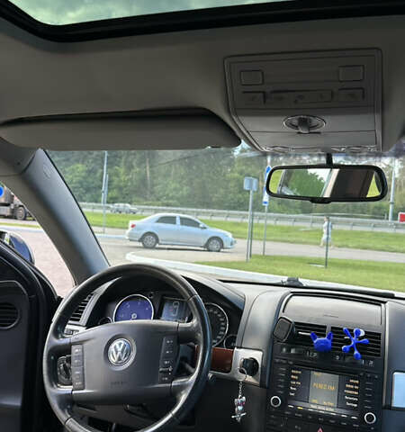 Черный Фольксваген Туарег, объемом двигателя 2.97 л и пробегом 281 тыс. км за 10500 $, фото 8 на Automoto.ua