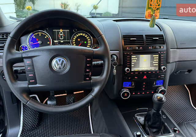 Чорний Фольксваген Туарег, об'ємом двигуна 2.5 л та пробігом 176 тис. км за 9950 $, фото 33 на Automoto.ua