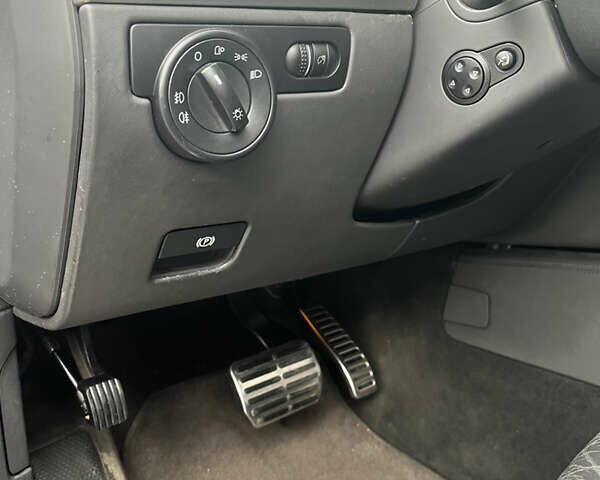 Черный Фольксваген Туарег, объемом двигателя 4.9 л и пробегом 252 тыс. км за 13800 $, фото 30 на Automoto.ua