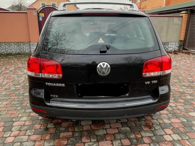 Черный Фольксваген Туарег, объемом двигателя 3 л и пробегом 270 тыс. км за 6500 $, фото 5 на Automoto.ua