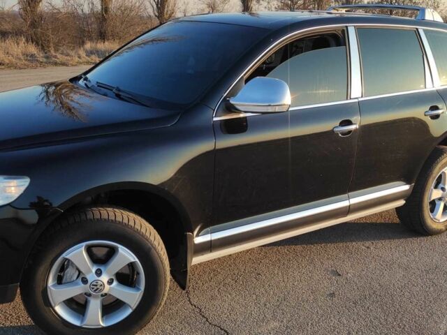 Черный Фольксваген Туарег, объемом двигателя 3 л и пробегом 290 тыс. км за 12300 $, фото 17 на Automoto.ua