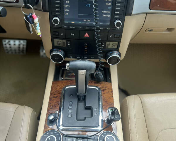 Черный Фольксваген Туарег, объемом двигателя 3 л и пробегом 244 тыс. км за 11700 $, фото 11 на Automoto.ua