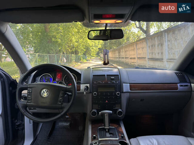 Чорний Фольксваген Туарег, об'ємом двигуна 2.97 л та пробігом 330 тис. км за 10500 $, фото 18 на Automoto.ua