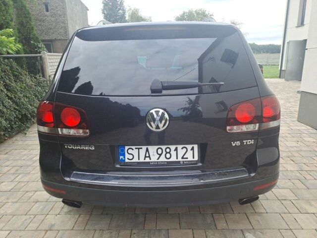 Черный Фольксваген Туарег, объемом двигателя 3 л и пробегом 260 тыс. км за 3400 $, фото 4 на Automoto.ua