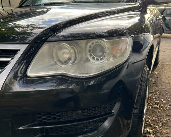 Черный Фольксваген Туарег, объемом двигателя 2.52 л и пробегом 237 тыс. км за 6500 $, фото 3 на Automoto.ua