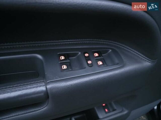 Черный Фольксваген Туарег, объемом двигателя 2.97 л и пробегом 238 тыс. км за 12600 $, фото 25 на Automoto.ua