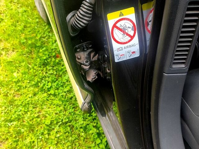 Чорний Фольксваген Туарег, об'ємом двигуна 3 л та пробігом 345 тис. км за 10500 $, фото 8 на Automoto.ua