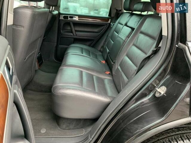 Черный Фольксваген Туарег, объемом двигателя 3 л и пробегом 351 тыс. км за 11999 $, фото 26 на Automoto.ua