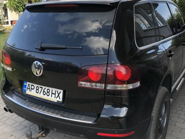 Черный Фольксваген Туарег, объемом двигателя 2.5 л и пробегом 370 тыс. км за 8000 $, фото 3 на Automoto.ua