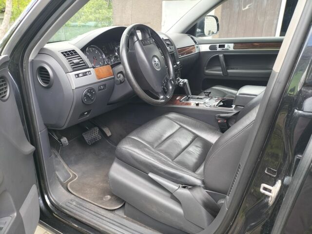 Чорний Фольксваген Туарег, об'ємом двигуна 2.5 л та пробігом 405 тис. км за 6900 $, фото 11 на Automoto.ua