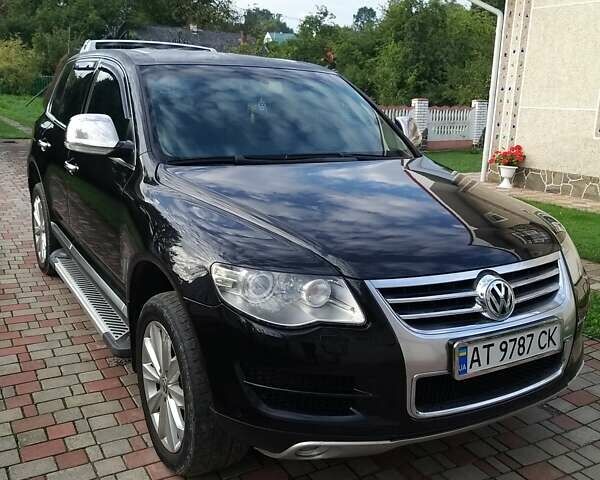 Черный Фольксваген Туарег, объемом двигателя 0 л и пробегом 218 тыс. км за 11900 $, фото 2 на Automoto.ua