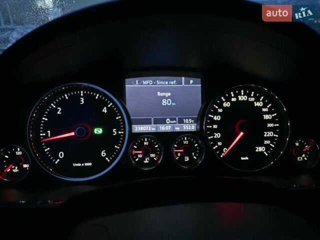 Черный Фольксваген Туарег, объемом двигателя 2.97 л и пробегом 238 тыс. км за 12600 $, фото 37 на Automoto.ua