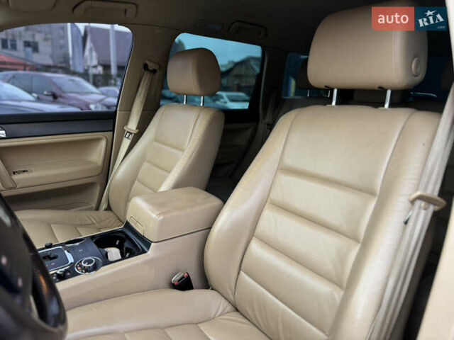 Черный Фольксваген Туарег, объемом двигателя 3 л и пробегом 333 тыс. км за 9950 $, фото 22 на Automoto.ua