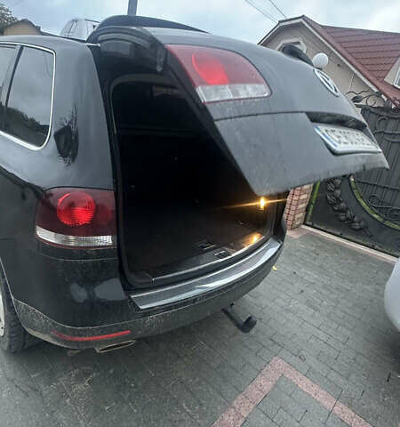 Фольксваген Туарег 2007 у Глубокой на Automoto.ua Чорний Фольксваген Туарег, об'ємом двигуна 3 л та пробігом 281 тис. км за 11000 $, фото 7 на Automoto.ua