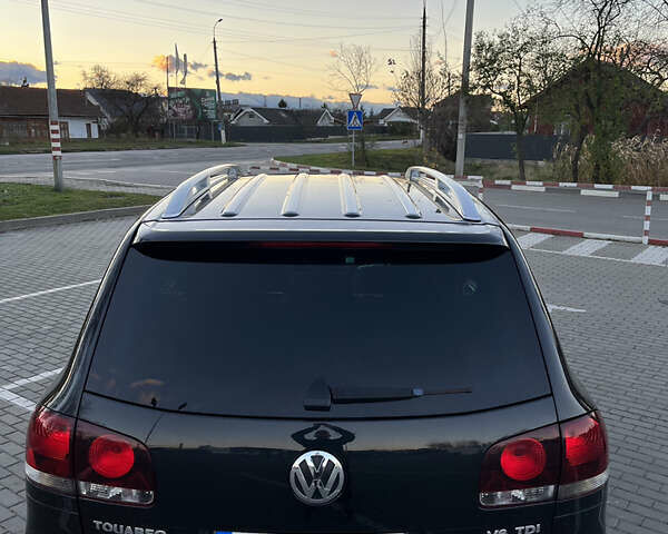 Черный Фольксваген Туарег, объемом двигателя 3 л и пробегом 230 тыс. км за 10200 $, фото 6 на Automoto.ua