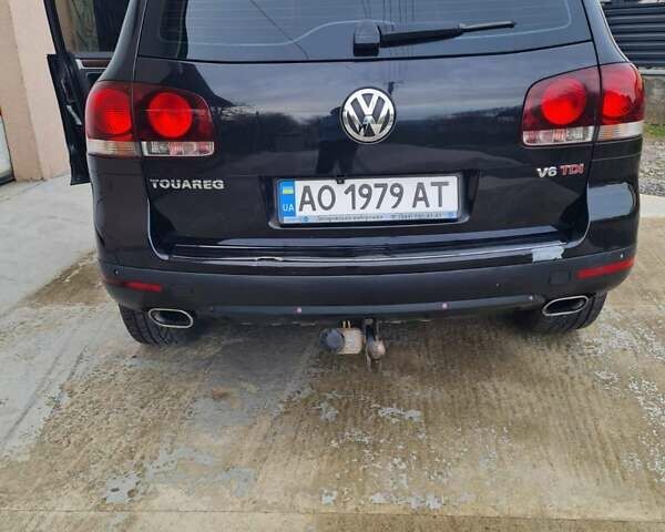 Черный Фольксваген Туарег, объемом двигателя 3 л и пробегом 258 тыс. км за 10500 $, фото 7 на Automoto.ua
