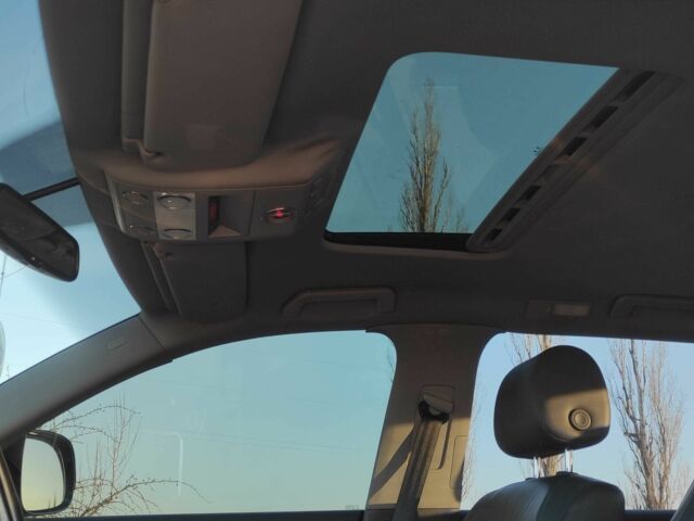 Черный Фольксваген Туарег, объемом двигателя 3 л и пробегом 290 тыс. км за 12300 $, фото 5 на Automoto.ua