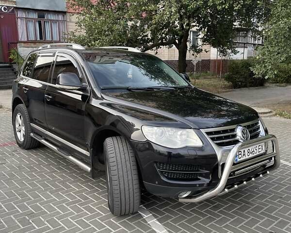 Чорний Фольксваген Туарег, об'ємом двигуна 3 л та пробігом 220 тис. км за 10500 $, фото 2 на Automoto.ua