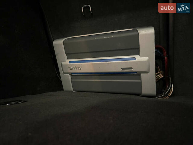 Чорний Фольксваген Туарег, об'ємом двигуна 3 л та пробігом 185 тис. км за 14500 $, фото 13 на Automoto.ua