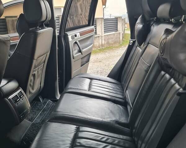 Черный Фольксваген Туарег, объемом двигателя 3 л и пробегом 258 тыс. км за 10500 $, фото 18 на Automoto.ua