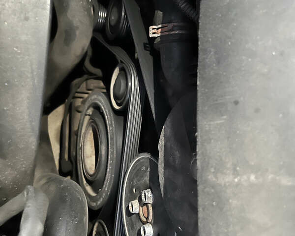 Черный Фольксваген Туарег, объемом двигателя 3 л и пробегом 230 тыс. км за 10200 $, фото 57 на Automoto.ua