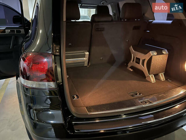 Чорний Фольксваген Туарег, об'ємом двигуна 3 л та пробігом 185 тис. км за 14500 $, фото 10 на Automoto.ua